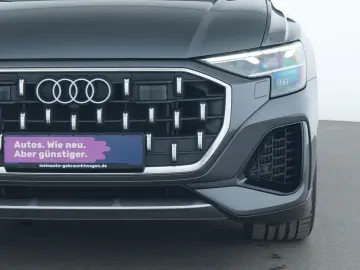 AUDI Q8 S line