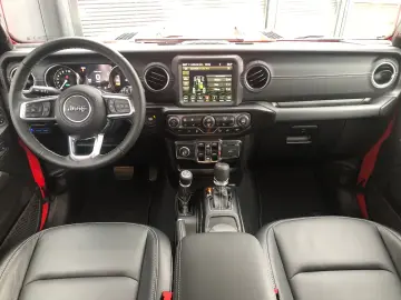 JEEP Wrangler Unlimited PHEV Sahara  SkyOne AHK