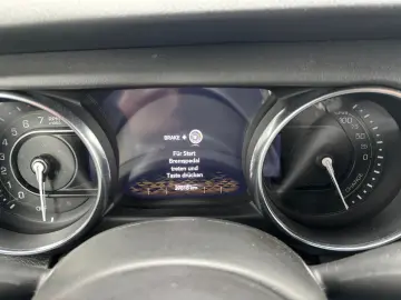 JEEP Wrangler Unlimited PHEV Sahara  SkyOne AHK