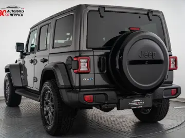 JEEP Wrangler Unlimited Sahara Hybrid KAM PDC NAVI SH