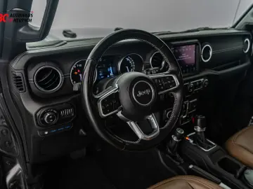 JEEP Wrangler Unlimited Sahara Hybrid KAM PDC NAVI SH