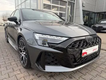 Audi RS3 Limo Black  280km h RS-AGA Matrix HuD Sonos