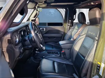 JEEP Wrangler Unlimited Plug-In Hybrid Sahara SKY-One