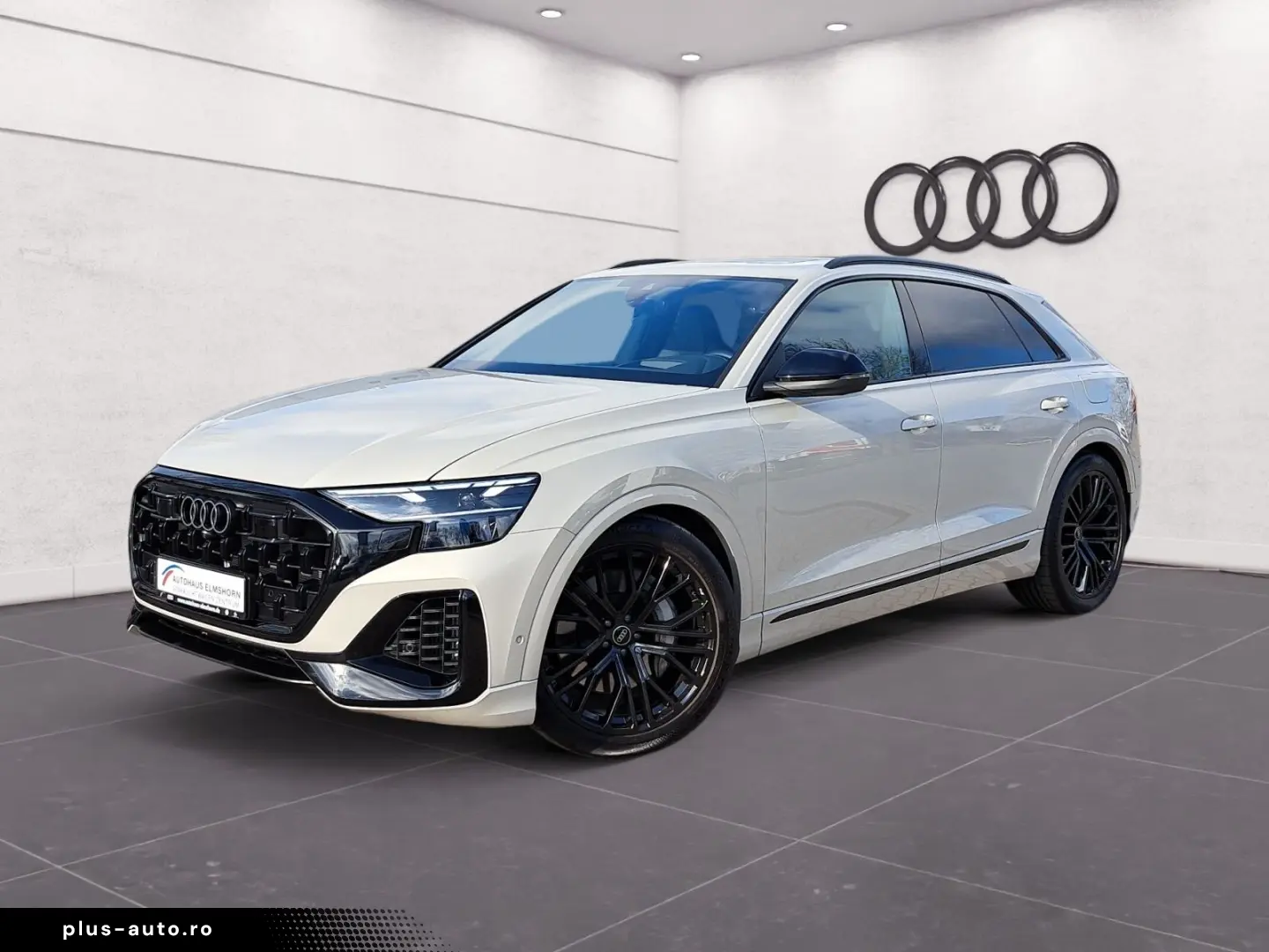 AUDI Q8 55 TFSIe quattro tiptr. S line