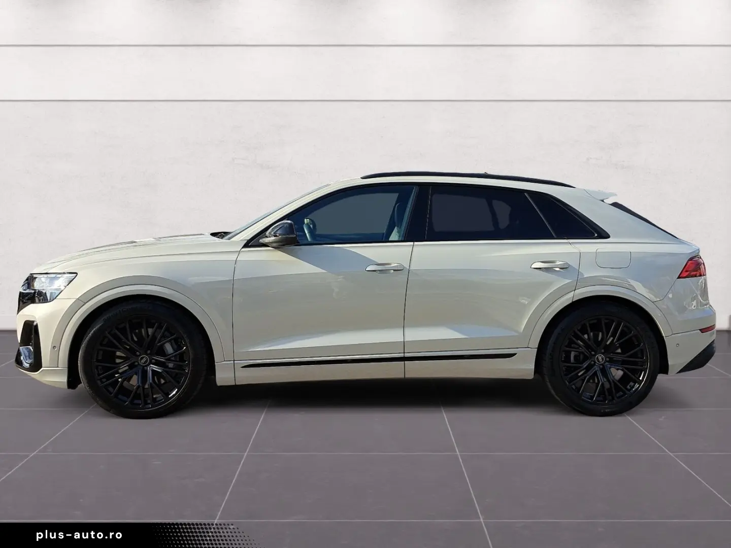 AUDI Q8 55 TFSIe quattro tiptr. S line