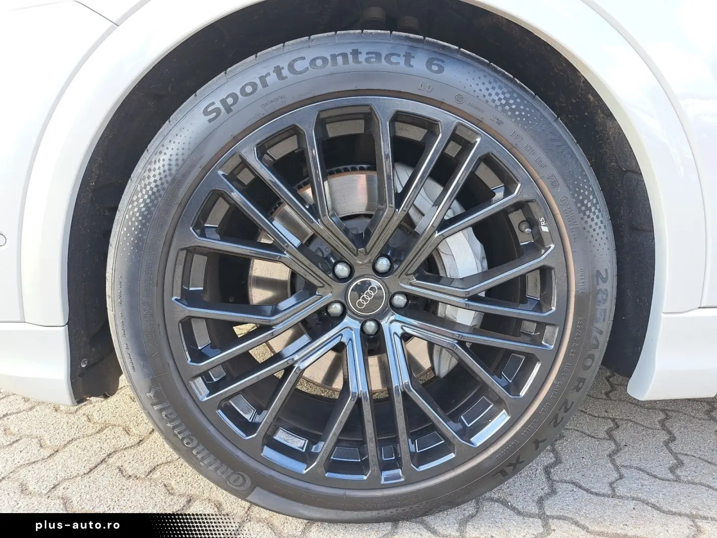 AUDI Q8 55 TFSIe quattro tiptr. S line