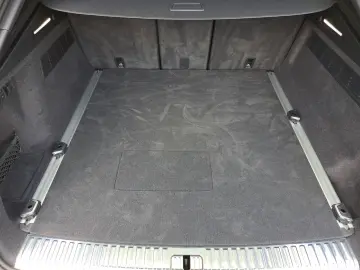 AUDI Q8 55 TFSIe quattro tiptr. S line