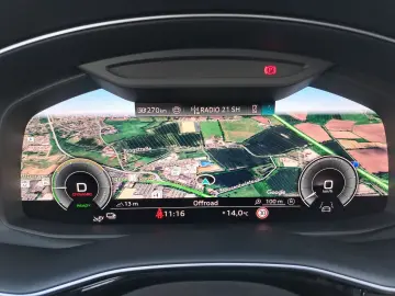 AUDI Q8 55 TFSIe quattro tiptr. S line