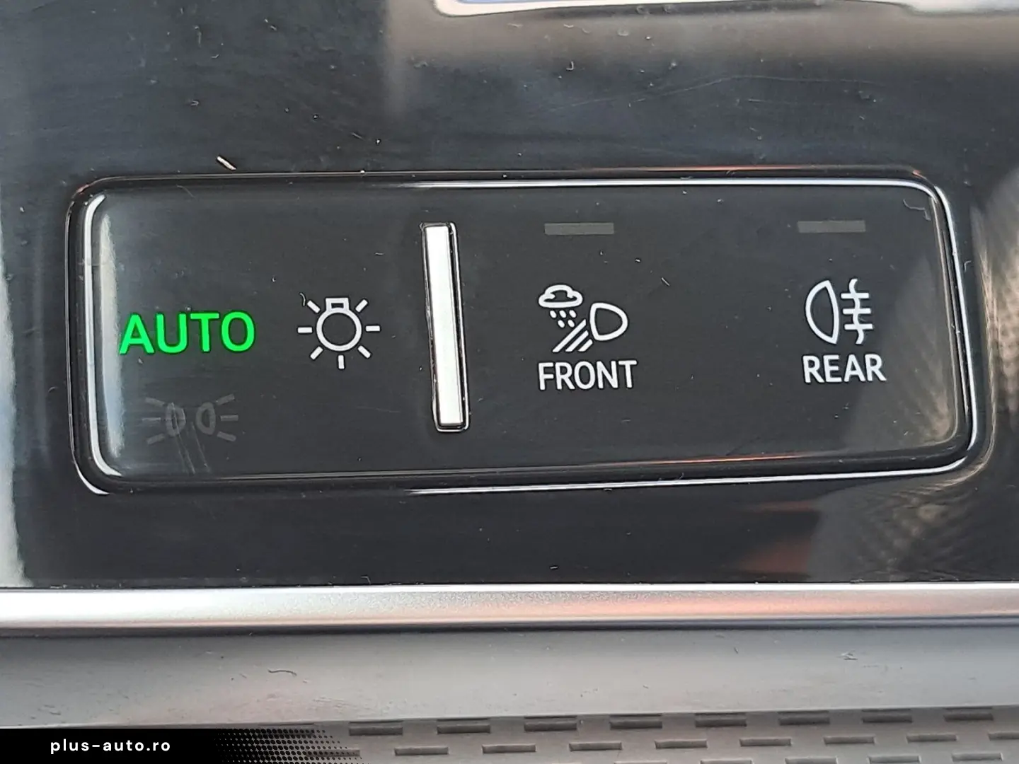 AUDI Q8 55 TFSIe quattro tiptr. S line