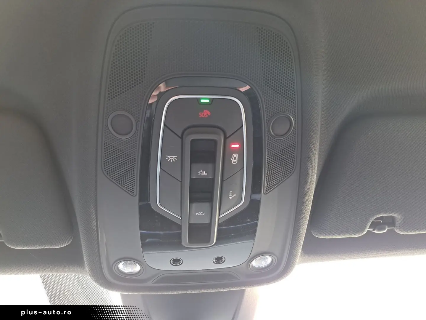 AUDI Q8 55 TFSIe quattro tiptr. S line