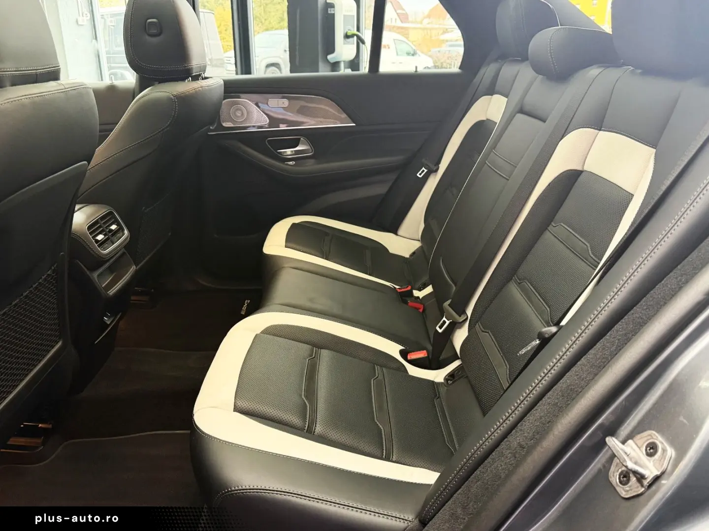 MERCEDES-BENZ GLE63 AMG SHZ PANO AHK HeadUp Burmeste&hellip;