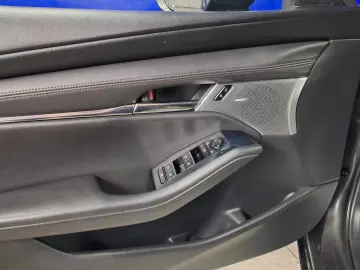 MAZDA 3 SKYACTIV X HYBRID 2.0i 186CP 2021