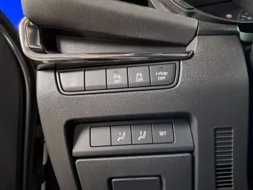 MAZDA 3 SKYACTIV X HYBRID 2.0i 186CP 2021