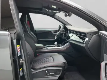 AUDI Q8 55 TFSIe Q 2x S LINE
