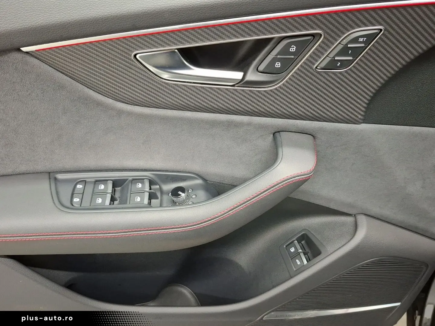 AUDI Q8 55 TFSIe Q 2x S LINE