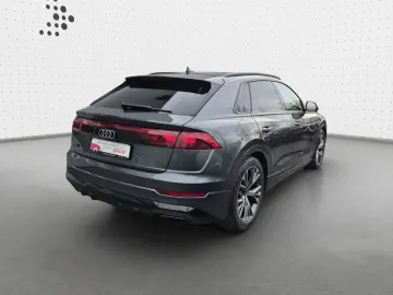 AUDI Q8 60 TFSIe qu S line