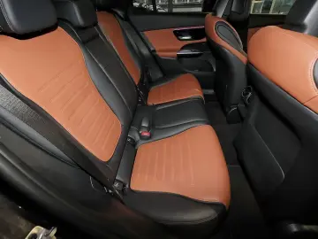 MERCEDES-BENZ GLC 300 AMG 4M