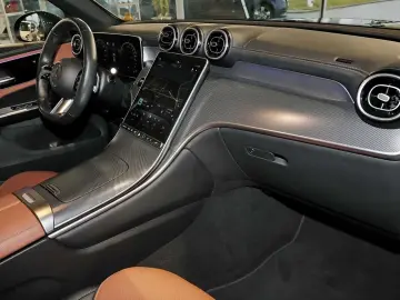 MERCEDES-BENZ GLC 300 AMG 4M