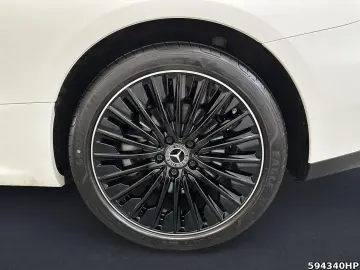 MERCEDES-BENZ CLE 300 e AMG