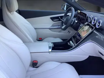 MERCEDES-BENZ CLE 300 e Coupé AMG