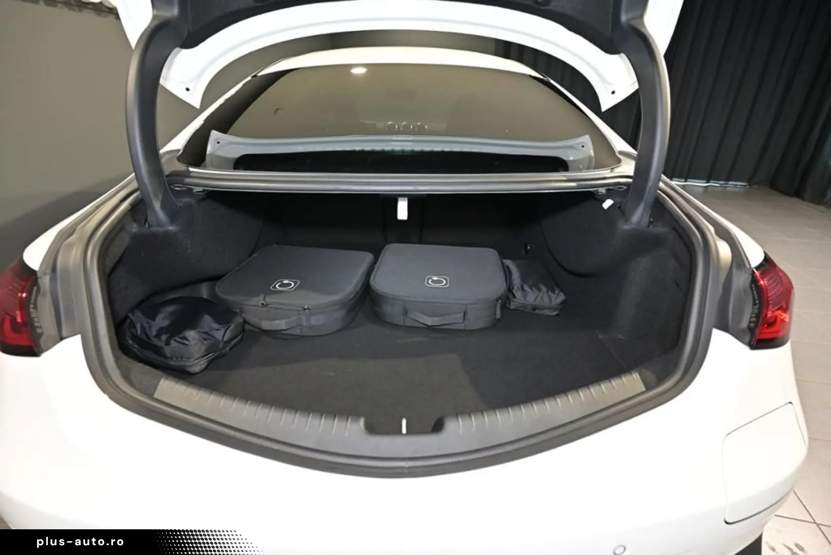 MERCEDES-BENZ CLE 300e Coupe AMG