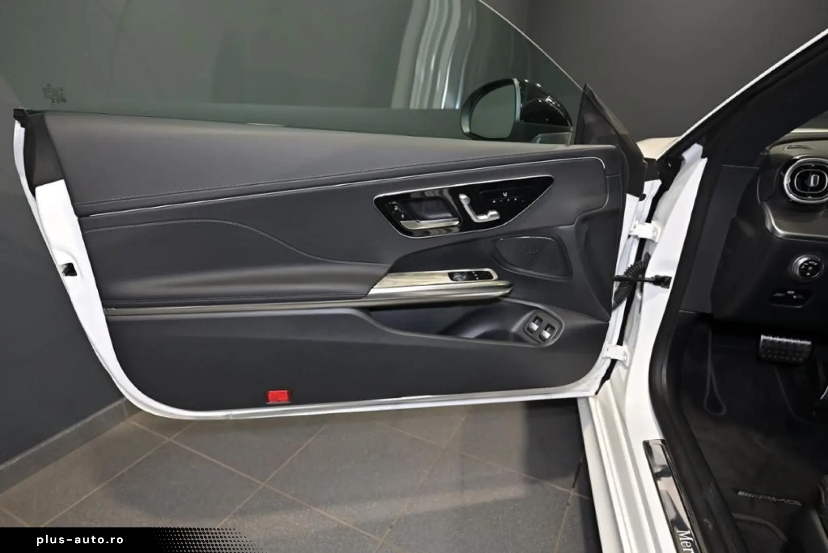 MERCEDES-BENZ CLE 300e Coupe AMG