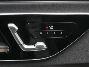 MERCEDES-BENZ CLE 300 e AMG-Sport