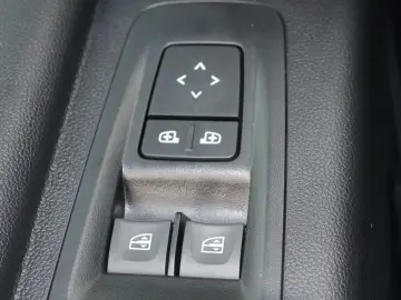 RENAULT Master 35-130 dCi Advance Mixto L3H2   7-Sitze