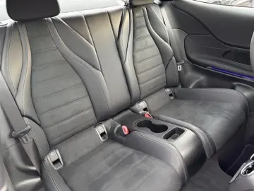 MERCEDES-BENZ CLE 300 e AMG Sport