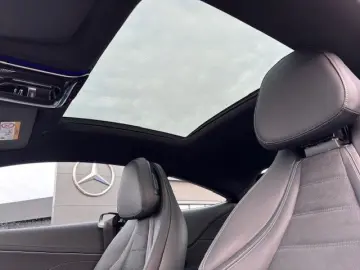 MERCEDES-BENZ CLE 300 e AMG Sport