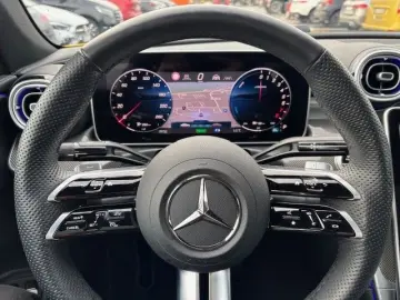 MERCEDES-BENZ CLE 300 e AMG Sport