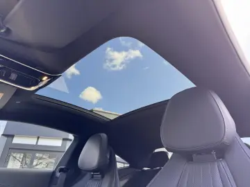 MERCEDES-BENZ CLE 300 e AMG-Line Premium