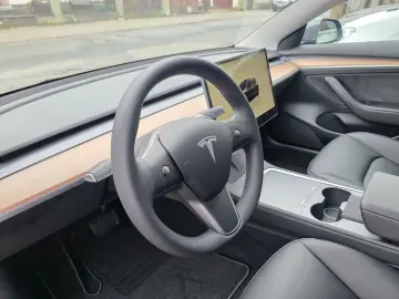 TESLA Model 3 Long Range Dual AWD Ryzen! SoH 94%! AHK!