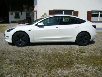 TESLA Model 3 Long Range AWD Allrad ACC Navi Kamera