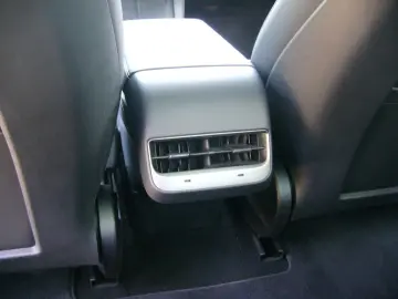 TESLA Model 3 Long Range AWD Allrad ACC Navi Kamera