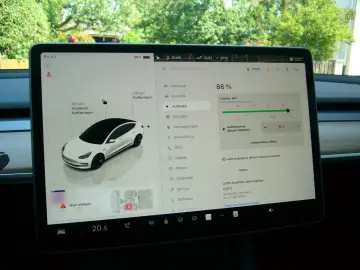 TESLA Model 3 Long Range AWD Allrad ACC Navi Kamera