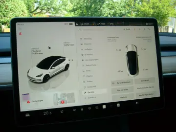 TESLA Model 3 Long Range AWD Allrad ACC Navi Kamera