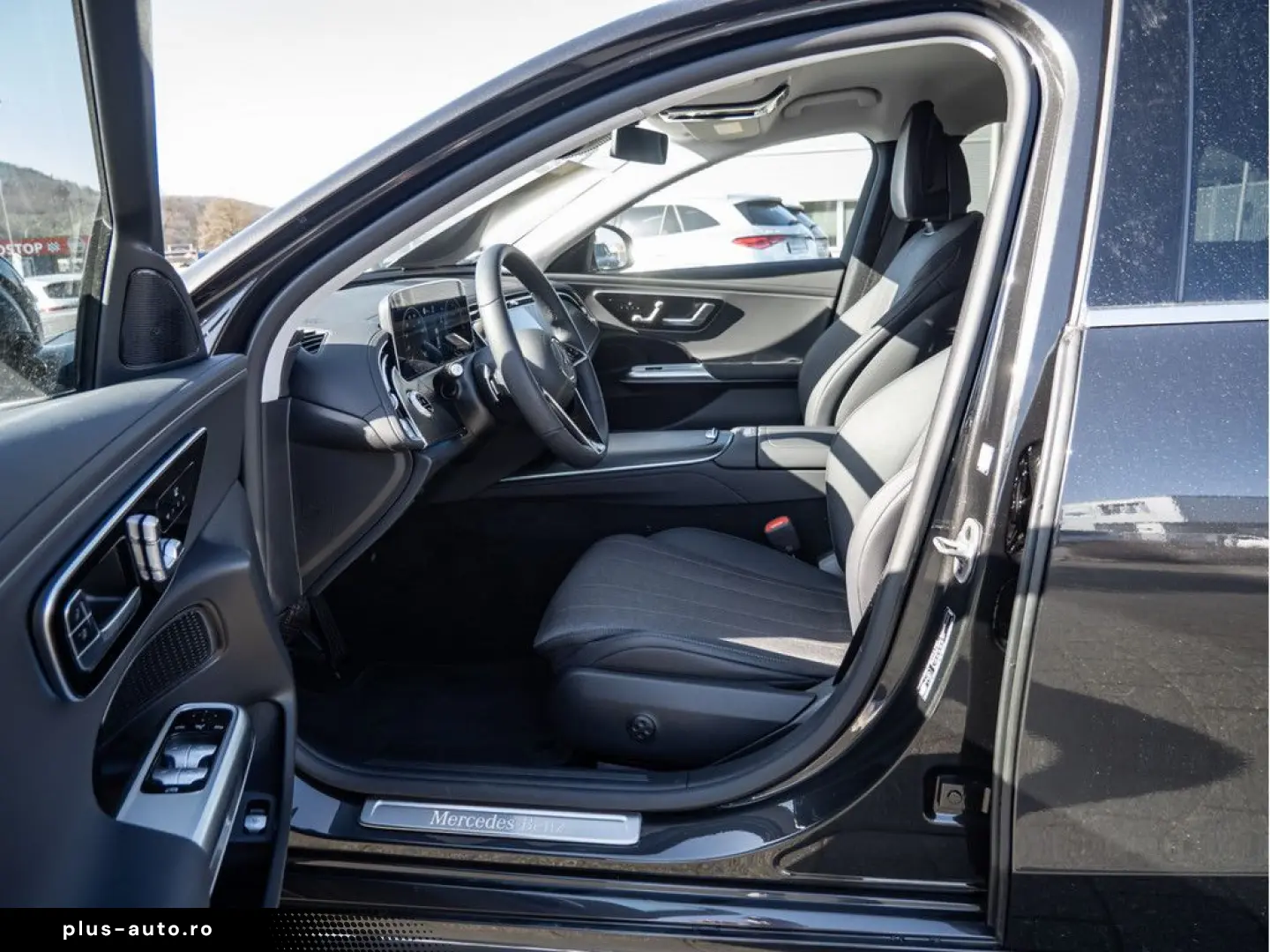 MERCEDES-BENZ E 300 e