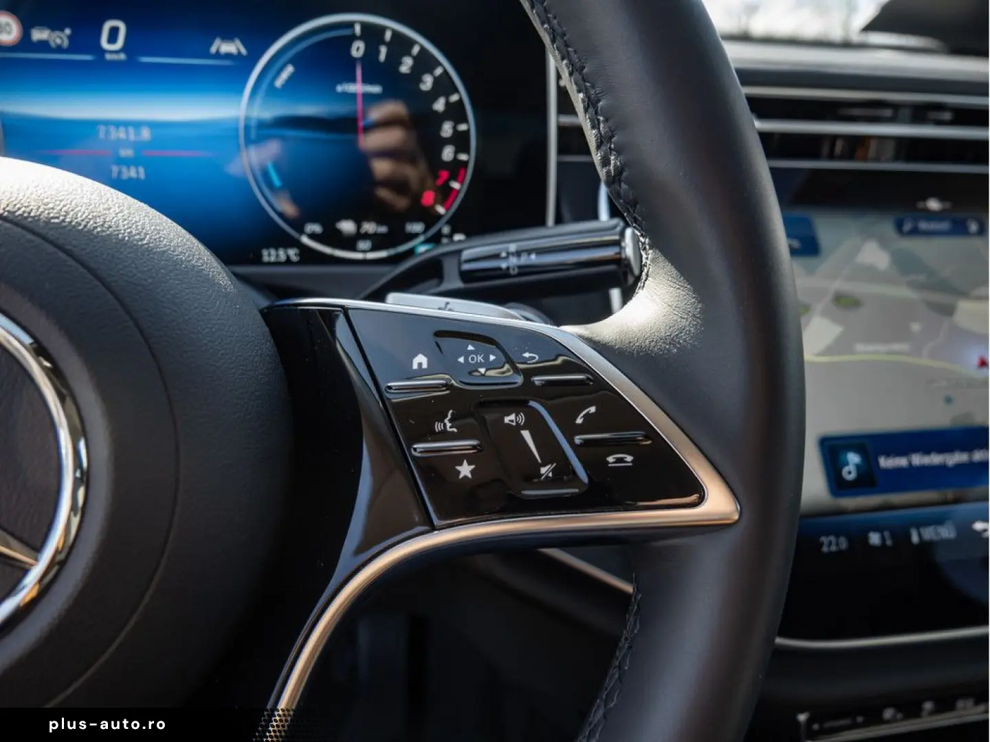 MERCEDES-BENZ E 300 e