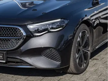 MERCEDES-BENZ E 300 e