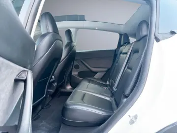 TESLA Model Y Long Range Dual AWD AMD Ryzen