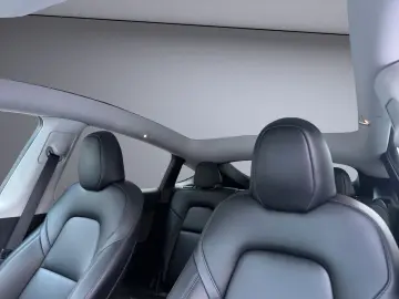 TESLA Model Y Long Range Dual AWD AMD Ryzen