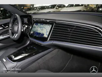 MERCEDES-BENZ E 300 e 4M AMG Advanced