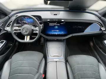 MERCEDES-BENZ E 300 de 4M AMG
