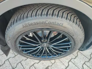 TESLA Model Y Long Range Dual AWD SOH 95 9%