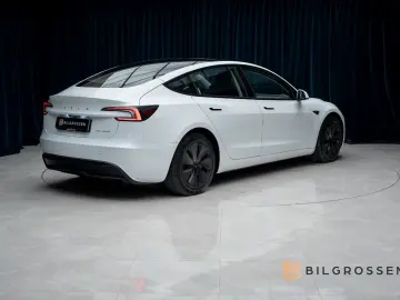 TESLA Model 3 Long Range Dual AWD Autopilot Heatpump