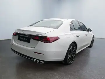 MERCEDES-BENZ E 400 e 4M
