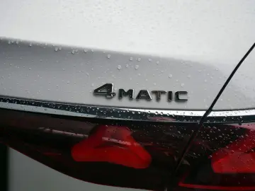 MERCEDES-BENZ E 400 e 4M