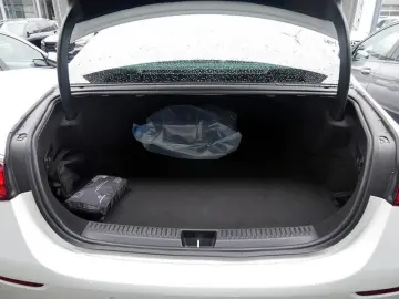 MERCEDES-BENZ E 400 e 4M