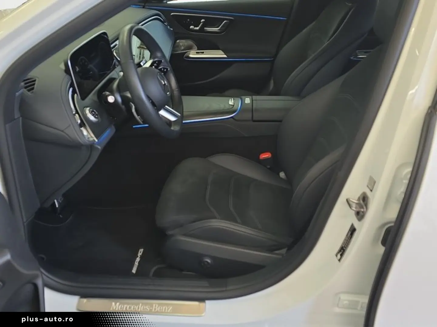 MERCEDES-BENZ E 300 e 4M